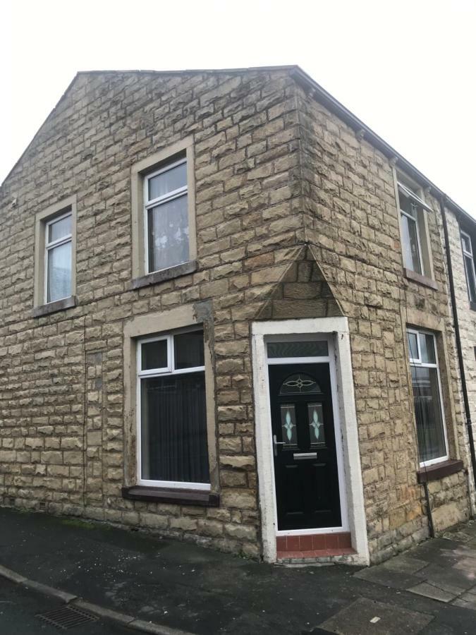 Entire B&B Burnley Esterno foto